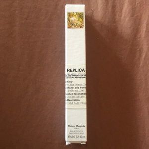 Maison Margiela Replica "Under the Lemon Tree" perfume